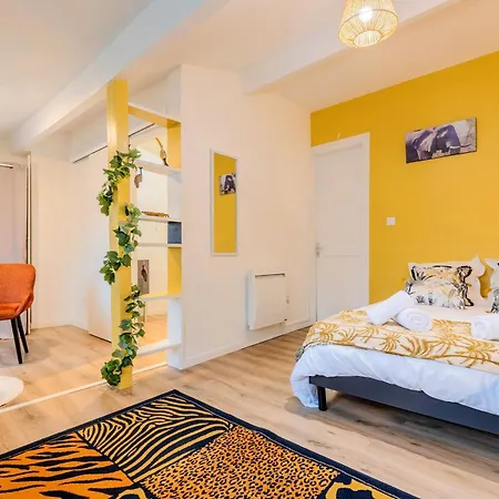 Holiday home Le Relais De La Poste 6ch 6 Sdb, 12 Pers Centre Fibre Roubaix