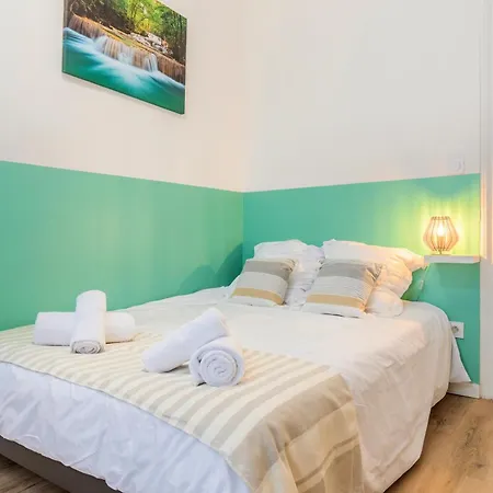 Le Relais De La Poste 6ch 6 Sdb, 12 Pers Centre Fibre Holiday home Roubaix