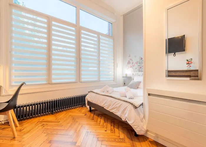 Hébergement de vacances Le Relais De La Poste 6ch 6 Sdb, 12 Pers Centre Fibre Roubaix