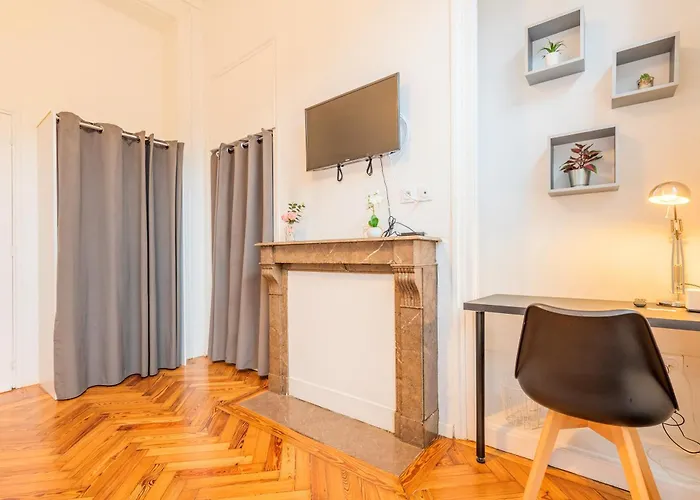 Le Relais De La Poste 6ch 6 Sdb, 12 Pers Centre Fibre Hébergement de vacances *