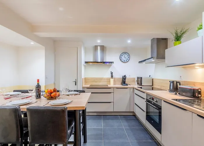 Le Relais De La Poste 6ch 6 Sdb, 12 Pers Centre Fibre