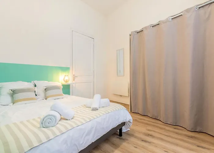 6ch 6 Sdb Ideal Professionnels Le Relais De La Poste Centre Fibre